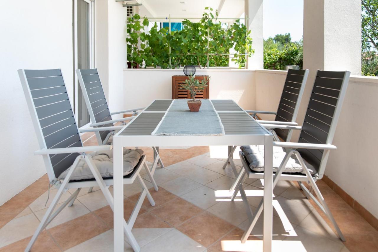 Maslina Apartments Krvavica Luaran gambar